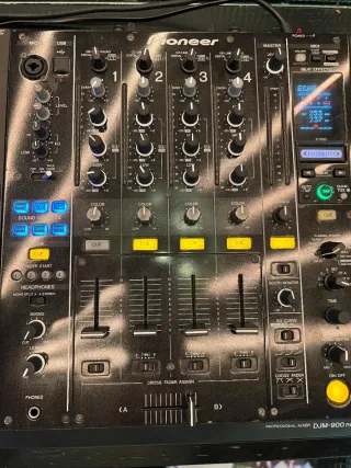 Pioneer DJM-900 nexus + 2 CDJ-2000