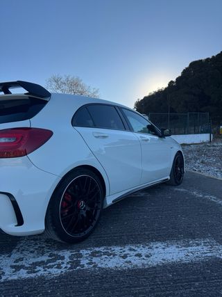 Mercedes-Benz A45 4matic 360cv 2015