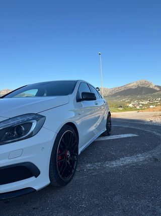 Mercedes-Benz A45 4matic 360cv 2015