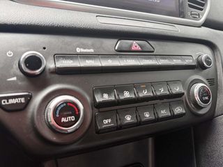 Kia Sportage 1.6 MHEV Business 4x4 100 kW (136 CV)