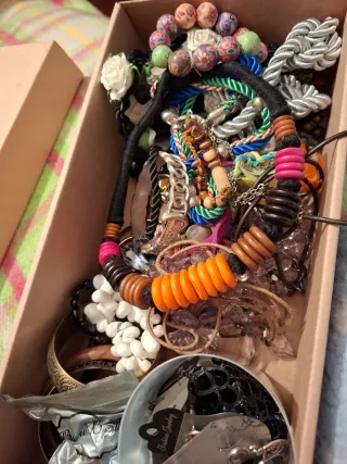 Lote bisutería variada