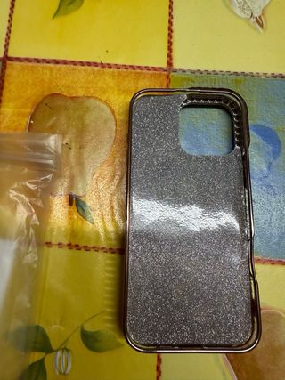 Funda iPhone 16 Pro Max con Flores y Brillantes