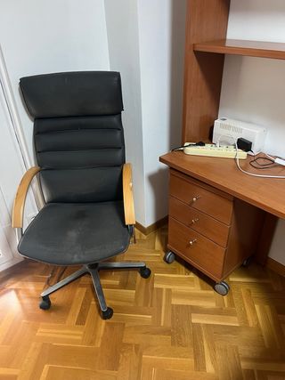 Mesa de madera para despacho