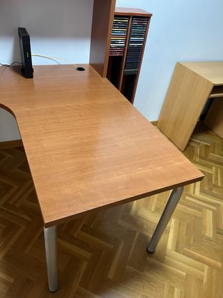 Mesa de madera para despacho