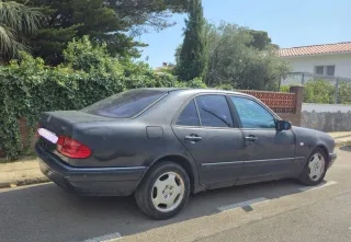 Mercedes-Benz Clase E 2000