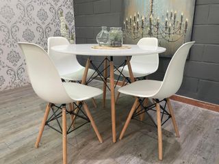 ️ Comedor mesa + 4 sillas estilo nórdico – Nuevo