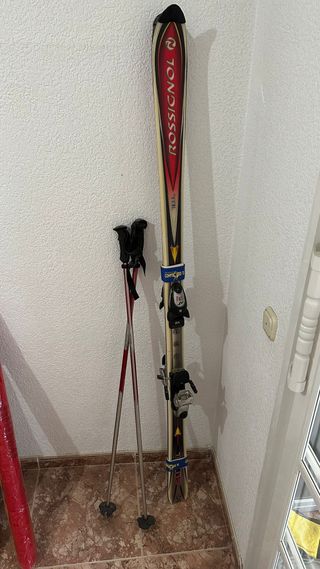 Esquís Rossignol con bastones