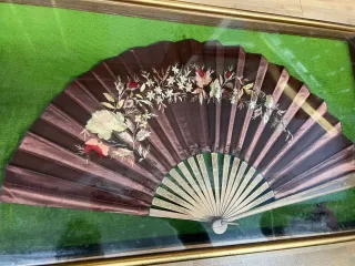 Abanico antiguo bordado flores