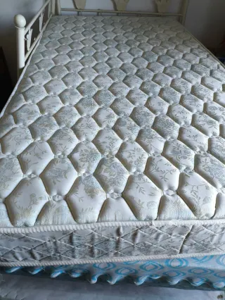 Bases tapizadas y cabeceros de 1,05,URGE VENTA