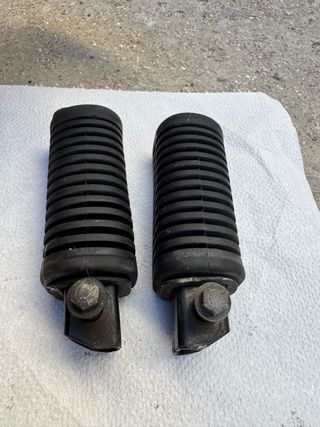 Reposapiés acompañante suzuki lido