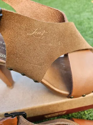 Sandalias Levi's de tacón