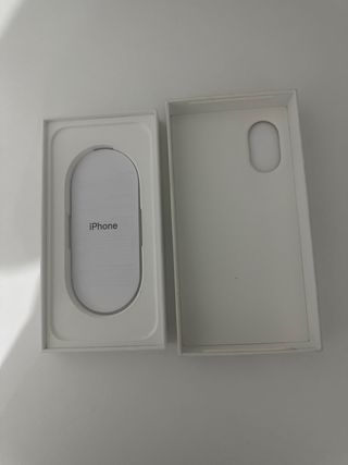 Caja iPhone 16 Plus