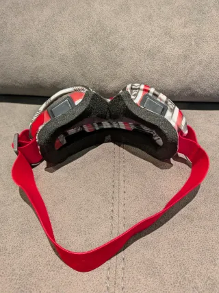 Gafas de esquí con diseño llamativo