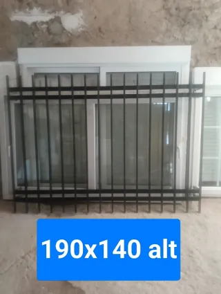 Reja de hierro para ventanas 190x140