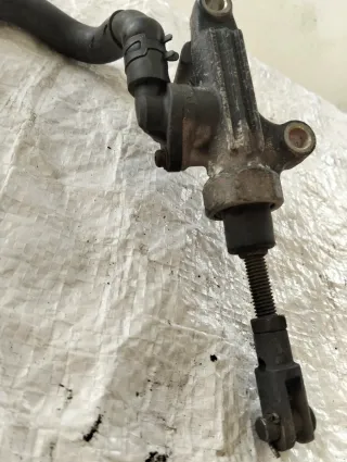 Bomba Freno Trasero Yamaha FZR 1000