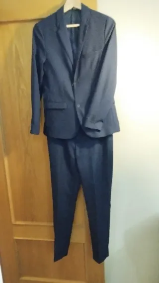 Traje niño azul