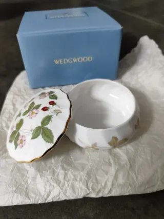Caja joyero Wedgwood fresas nuevo