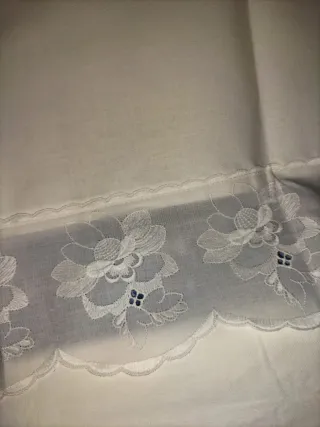 Completo lenzuola ricamate vintage