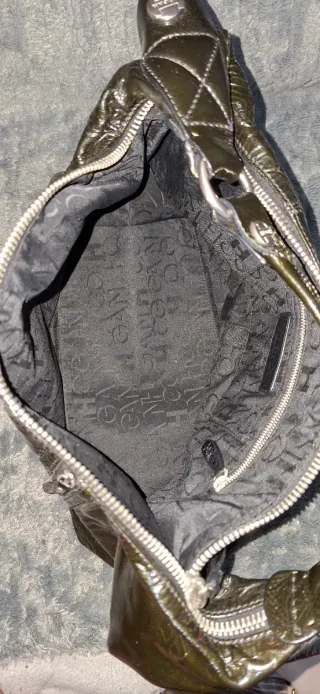 Borsa Hogan in pelle lucida nera