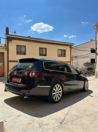 Volkswagen Passat R36