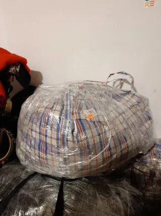 Bolsa de ropa usada