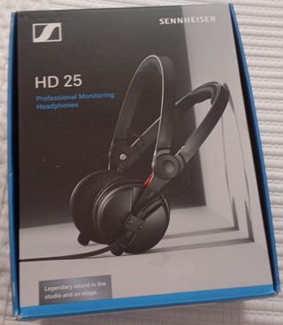 CAJA Sennheiser HD 25