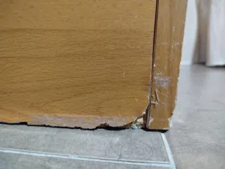 Cómoda de madera con 3 cajones