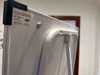 Pizarra blanca con caballete y portabloc