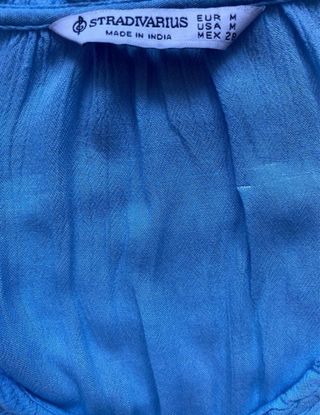 Blusa Stradivarius azul manga larga