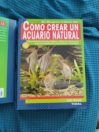Cuatro libros de Acuariofilia