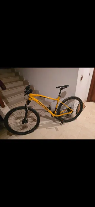 Bicicleta Kross Amarilla