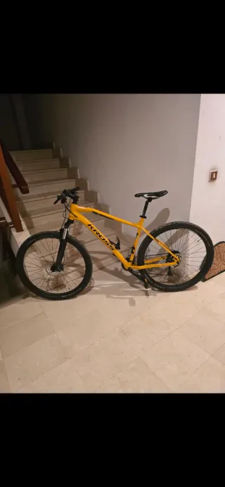 Bicicleta Kross Amarilla