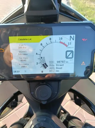 KTM 390 Adventure Negra/Naranja