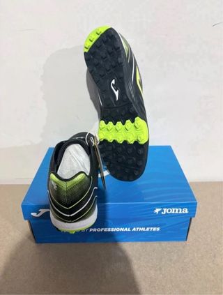Botas De Fútbol Multitacos Joma Águila