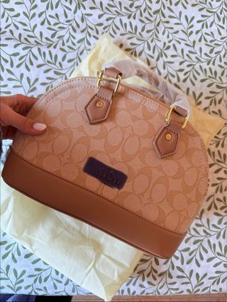 Bolso casual con logo marca