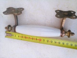 Tirador de puerta.