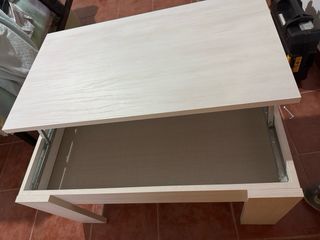 Tavolo da salotto elevabile in legno