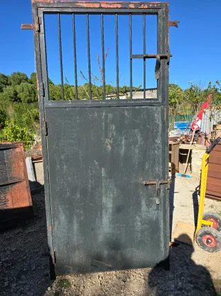 2 Puertas de Hierro para Cuadra
