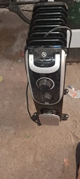 Radiador Eléctrico Aceite Negro