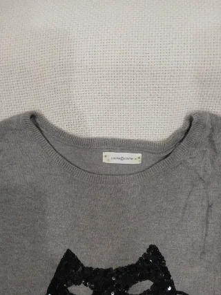 Jersey gris con gato de lentejuelas