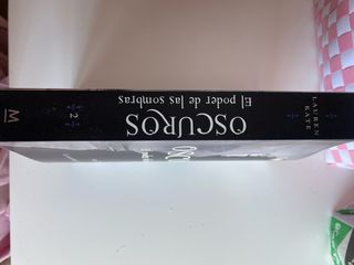 Libro 2: Oscuros, el poder de las sombras