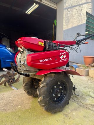 Honda F506 con remolque