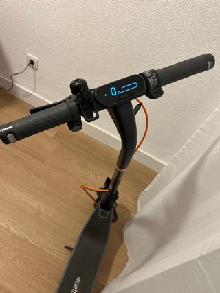 Patinete eléctrico Ninebot - 2 meses de uso