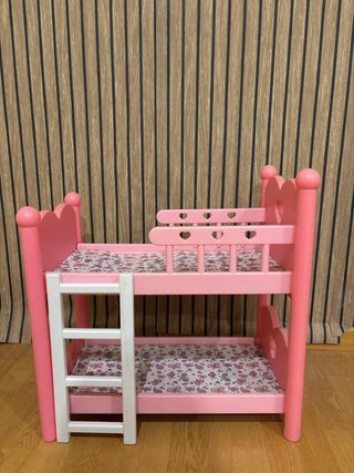 Letto a castello giocattolo per bambole