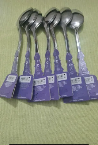 Cucharas soperas LACASA de metal plateado