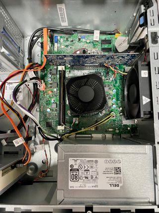 Ordenador Dell i3 con Gráfica