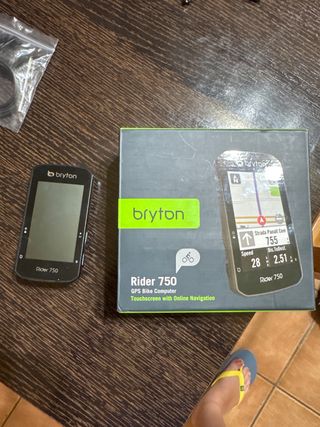 Bryton Rider 750 con caja