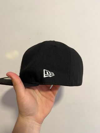 Gorra New Era LA Negra