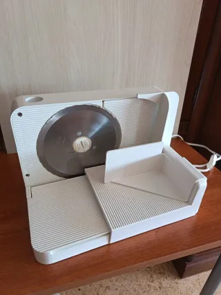 Cortadora de fiambres Ismet