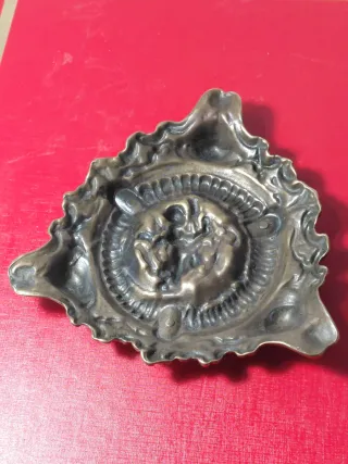 Cenicero Bronce Art Nouveau Figuras